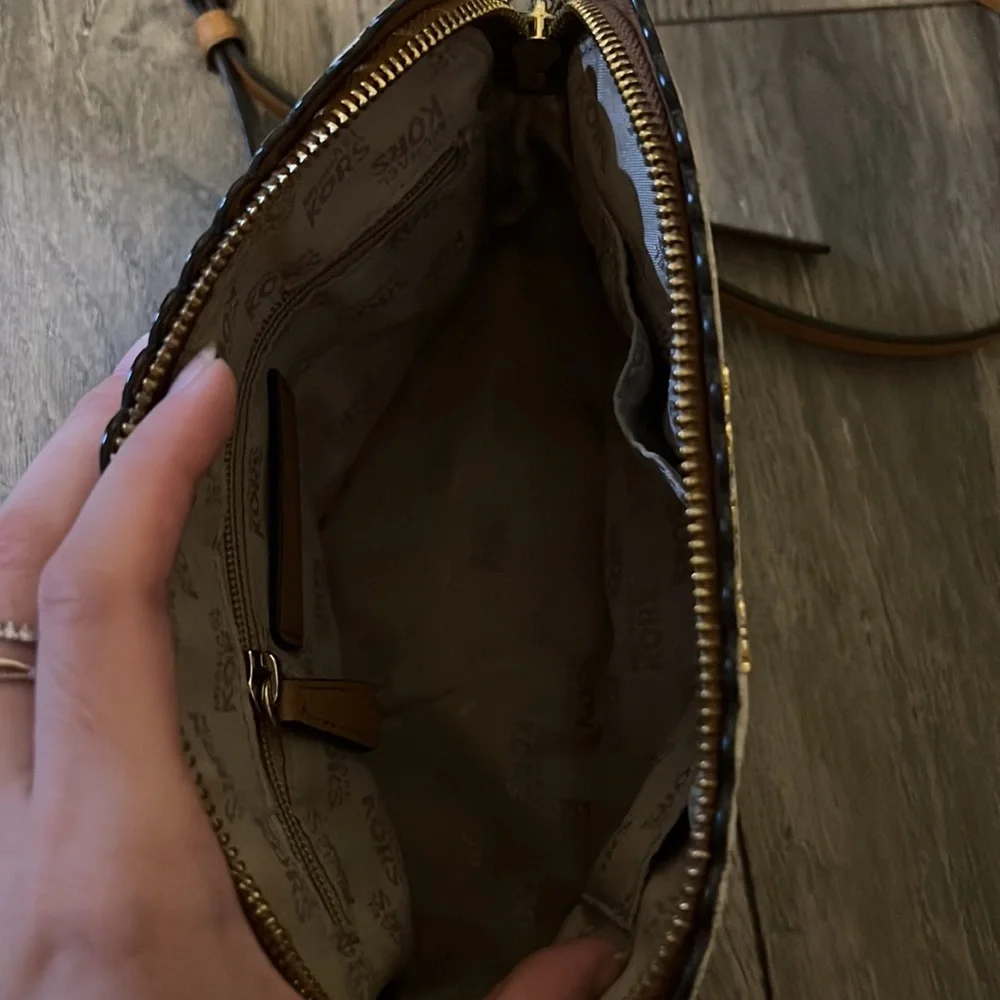 Michael Kors Crossbody - Picture 2 of 2